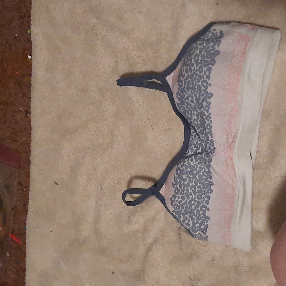 Bras - Picture 9 of 16